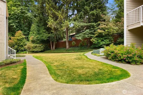 9494 Redmond-woodinville Road NE Redmond WA 98052