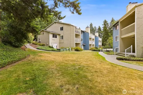9494 Redmond-woodinville Road NE Redmond WA 98052