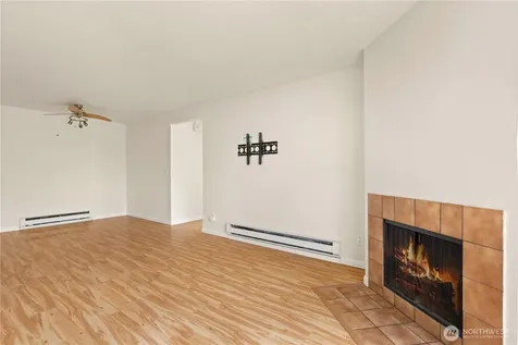 9494 Redmond-woodinville Road NE Redmond WA 98052