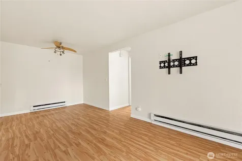 9494 Redmond-woodinville Road NE Redmond WA 98052