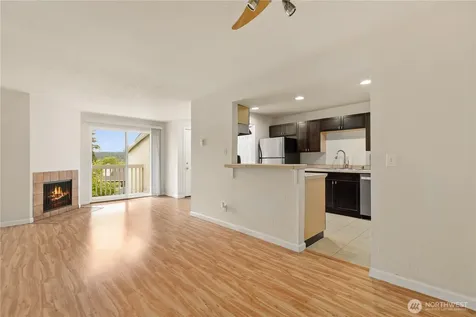 9494 Redmond-woodinville Road NE Redmond WA 98052