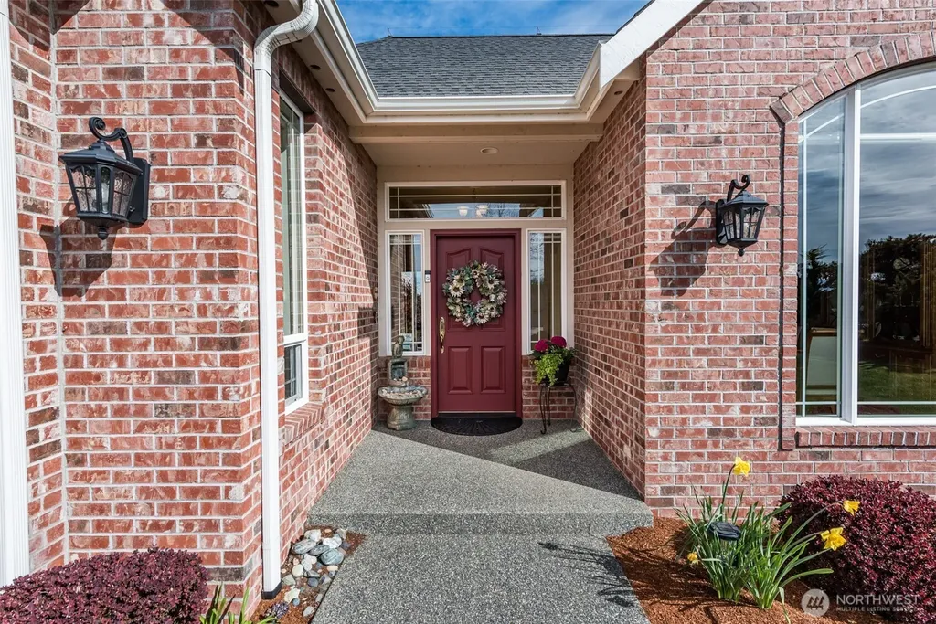 241 Lone Eagle Lane Sequim WA 98382