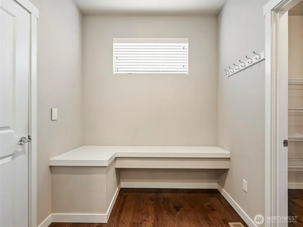 22407 96th Avenue W Edmonds WA 98020