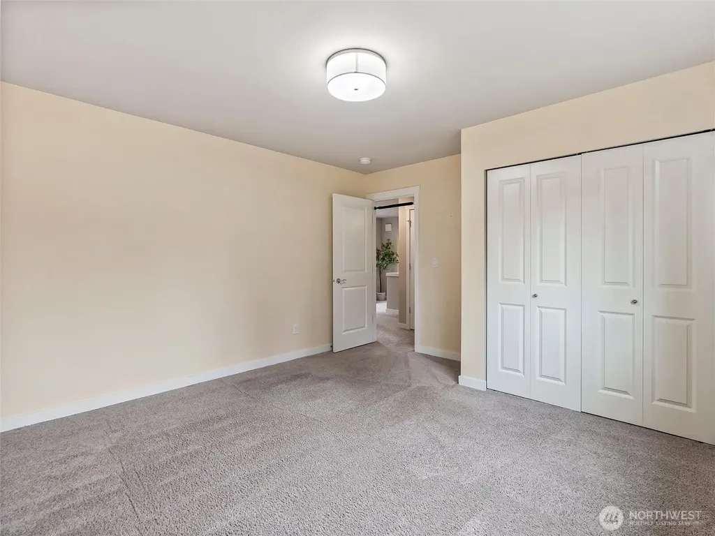 22407 96th Avenue W Edmonds WA 98020