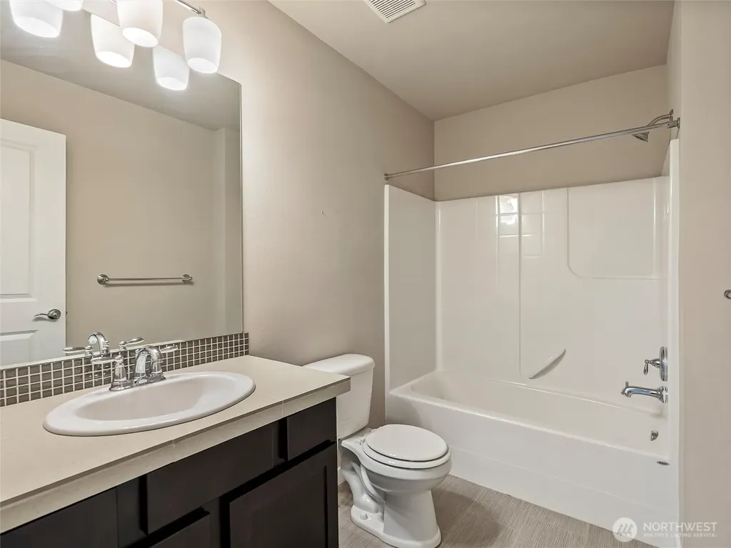 22407 96th Avenue W Edmonds WA 98020