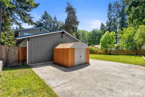 13893 John Street NE Bainbridge Island WA 98110