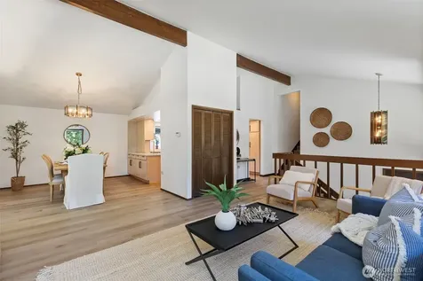 13893 John Street NE Bainbridge Island WA 98110