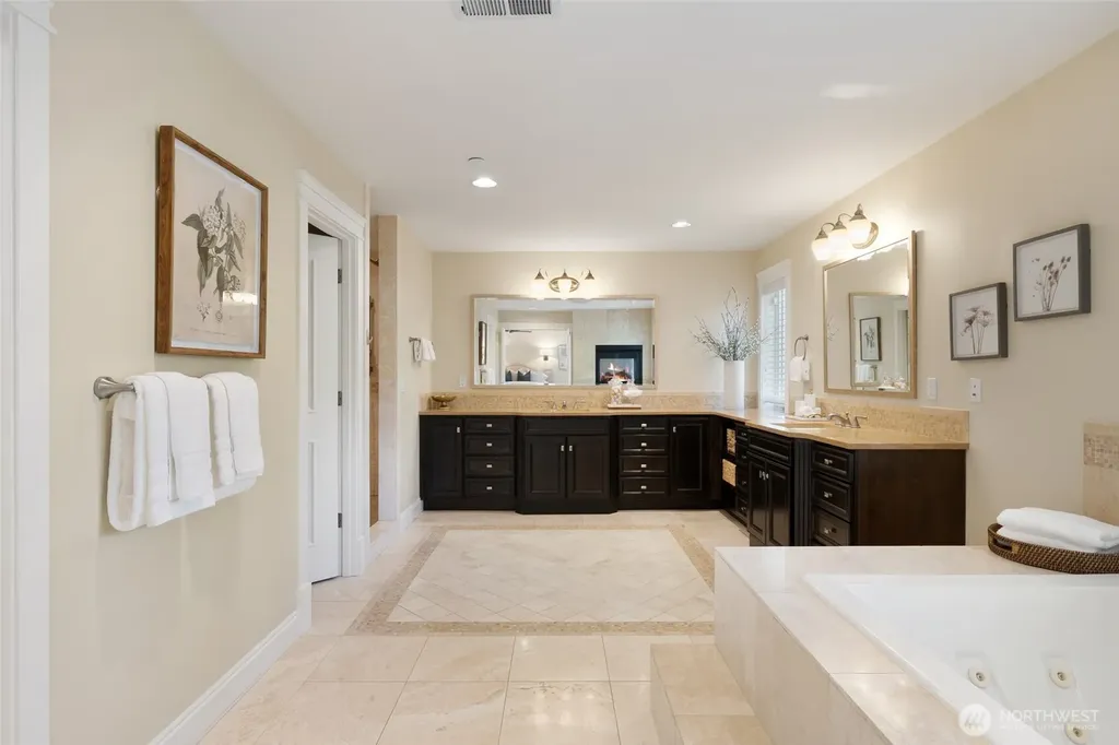 2416 96th Avenue NE Clyde Hill WA 98004
