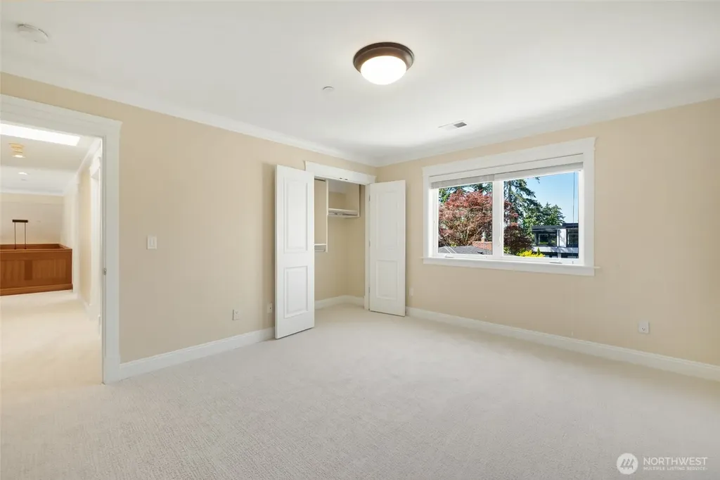 2416 96th Avenue NE Clyde Hill WA 98004