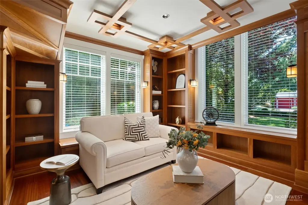 2416 96th Avenue NE Clyde Hill WA 98004