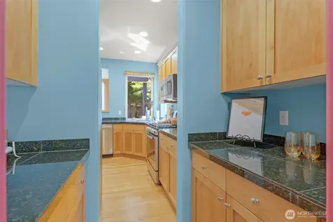 250 Pasco Drive NE Renton WA 98059