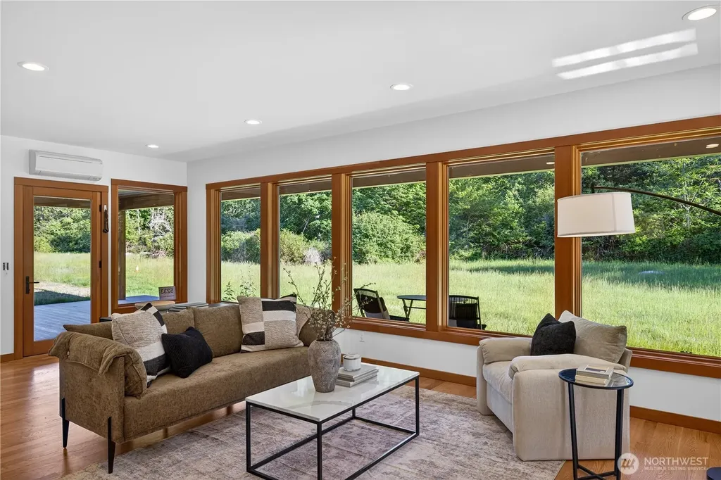 5233 Pheasant Run Lane Anacortes WA 98221