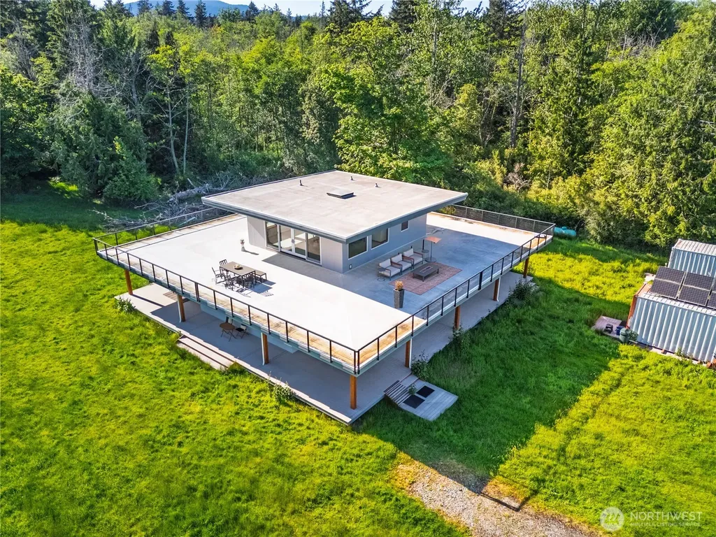 5233 Pheasant Run Lane Anacortes WA 98221