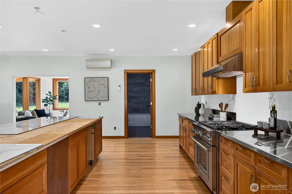 5233 Pheasant Run Lane Anacortes WA 98221