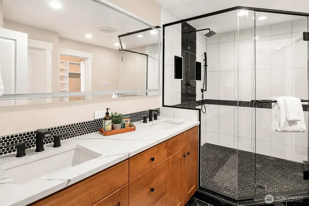 900 228th Avenue NE Sammamish WA 98074