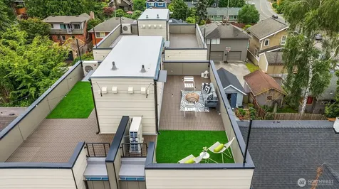 4353 SW Willow Street Seattle WA 98136