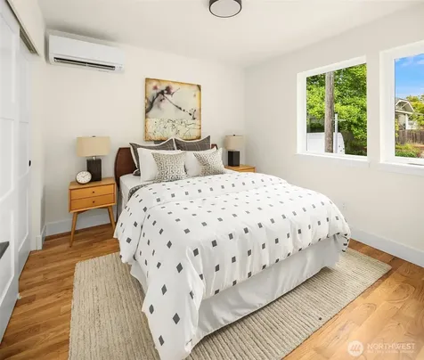 4353 SW Willow Street Seattle WA 98136