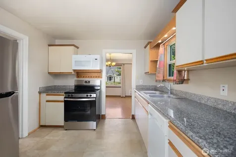 102 S 68th Street Tacoma WA 98408