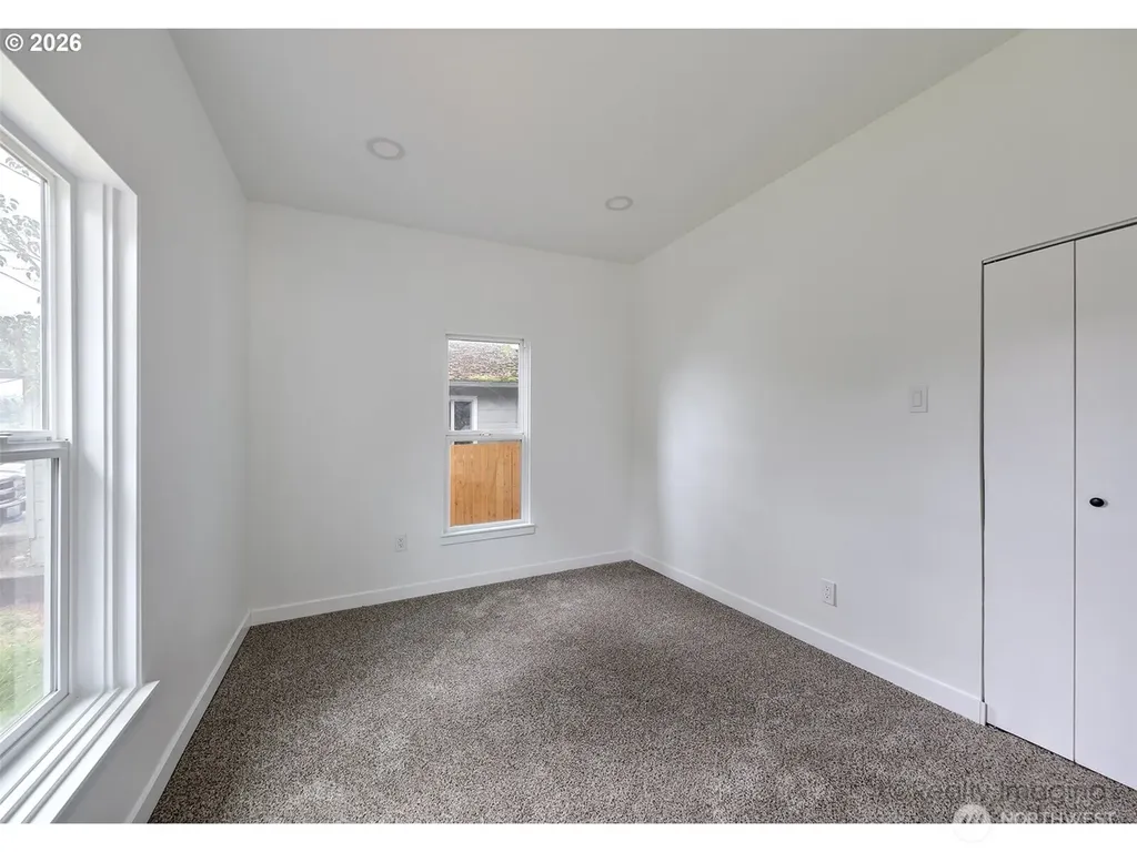 203 Roake Avenue SE Castle Rock WA 98611