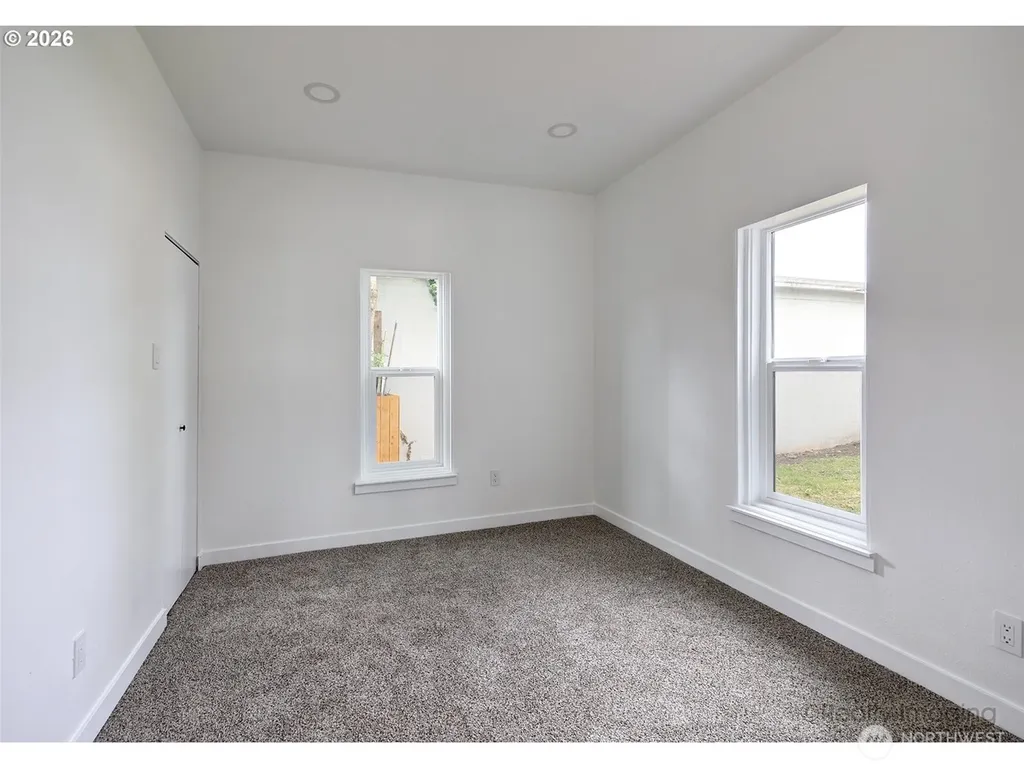 203 Roake Avenue SE Castle Rock WA 98611