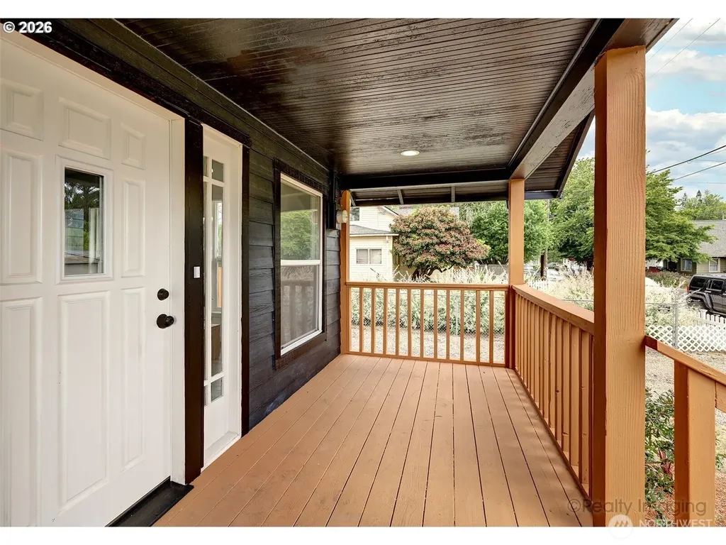 203 Roake Avenue SE Castle Rock WA 98611