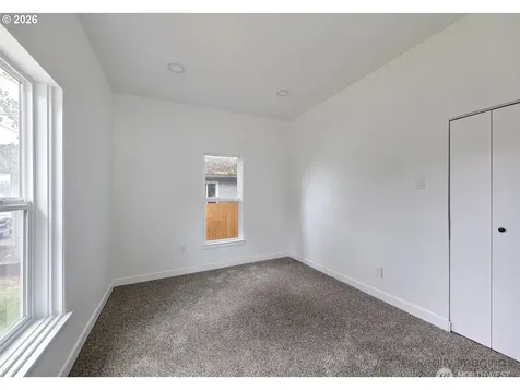 203 Roake Avenue SE Castle Rock WA 98611