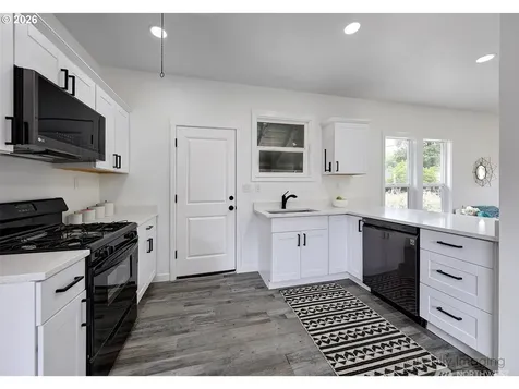 203 Roake Avenue SE Castle Rock WA 98611