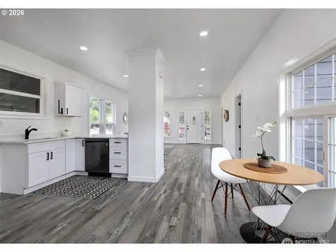 203 Roake Avenue SE Castle Rock WA 98611