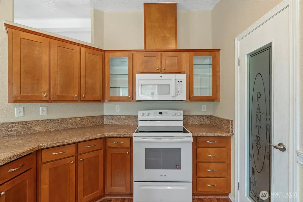 77 Clemons Road Montesano WA 98563