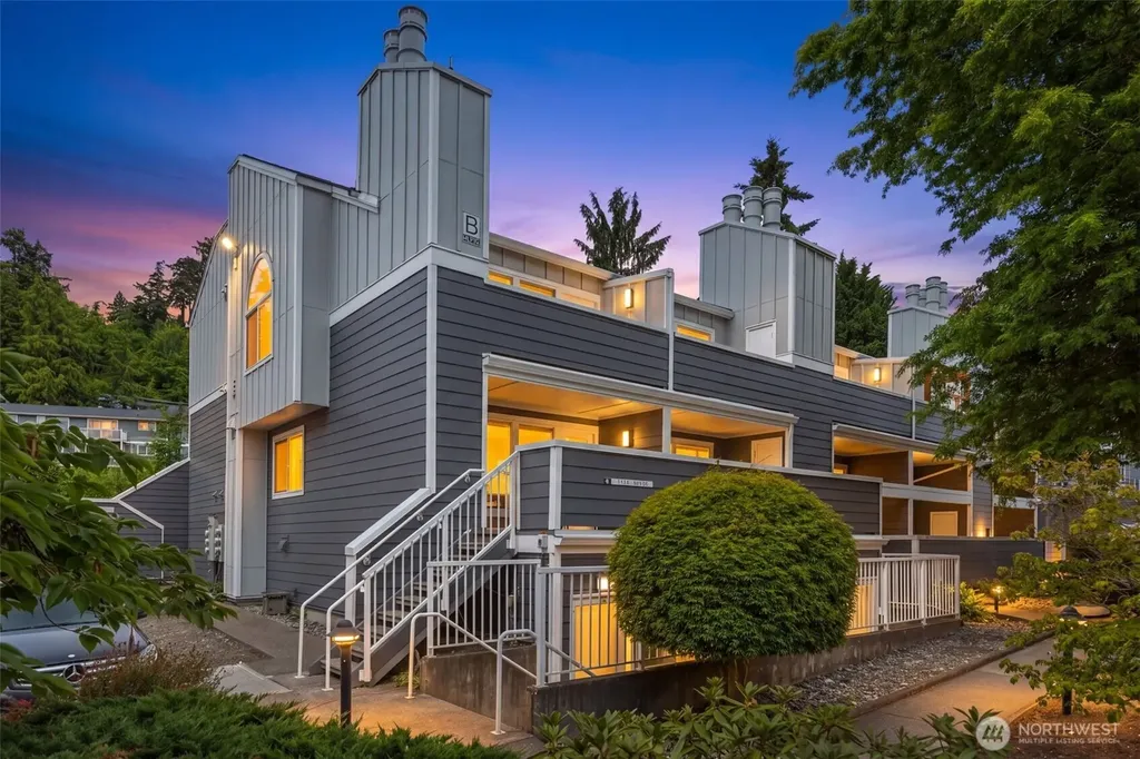 11713 93rd Avenue NE Kirkland WA 98034