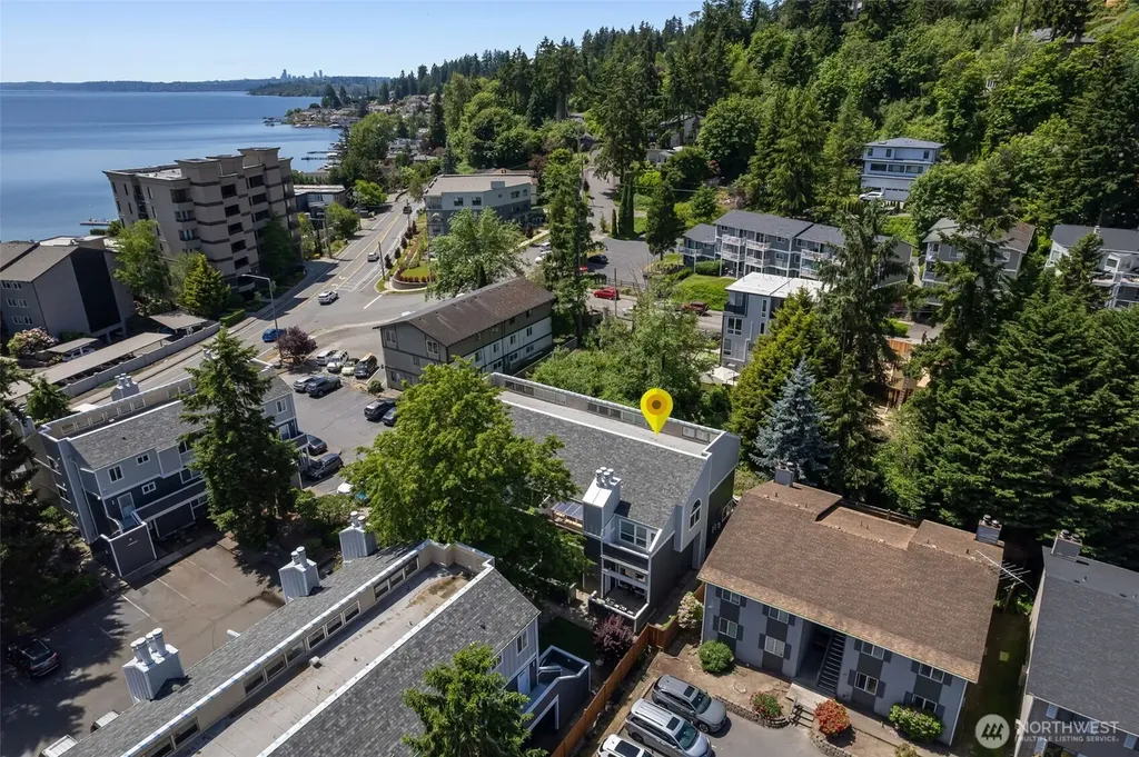 11713 93rd Avenue NE Kirkland WA 98034