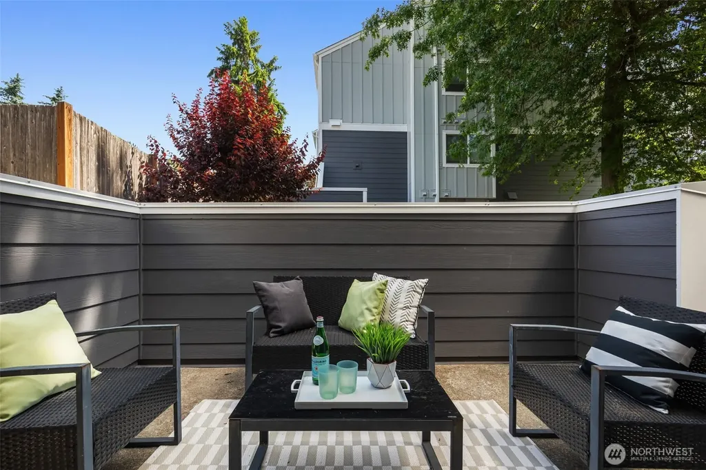 11713 93rd Avenue NE Kirkland WA 98034