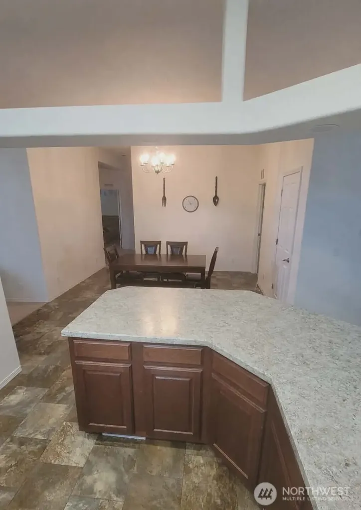 114 E 7th Street Lind WA 99341