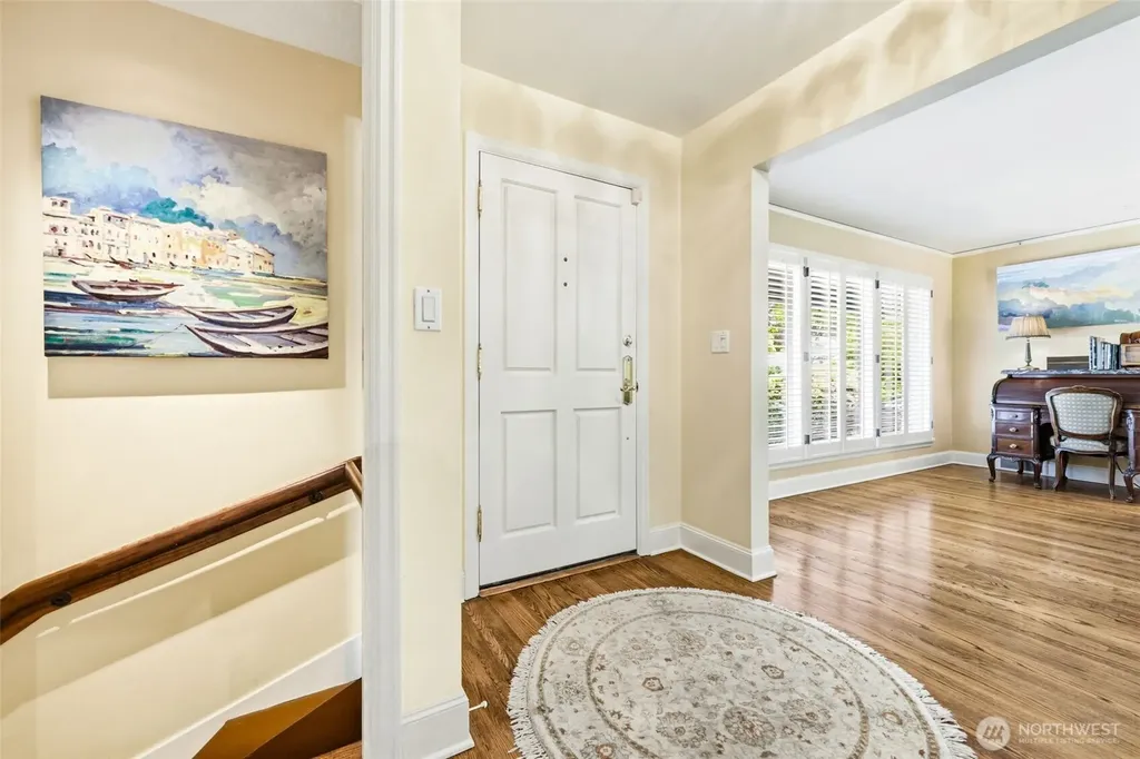 1637 Broadmoor Drive E Seattle WA 98112
