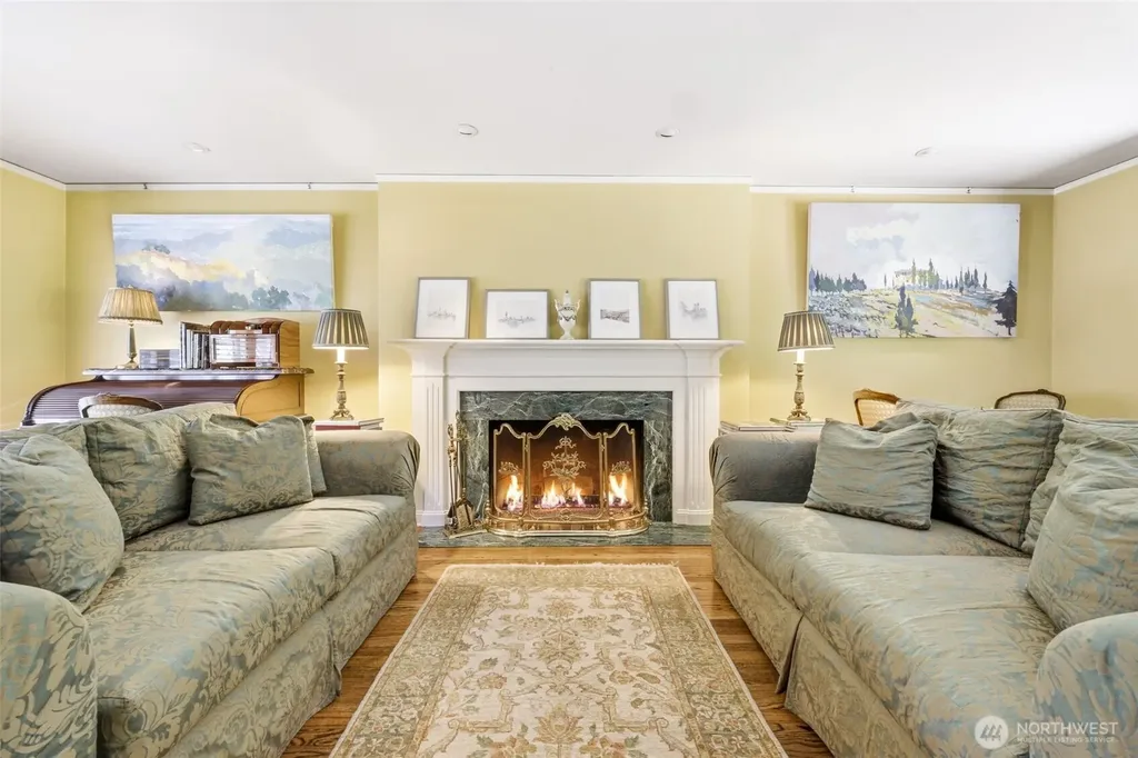 1637 Broadmoor Drive E Seattle WA 98112
