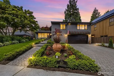 1637 Broadmoor Drive E Seattle WA 98112