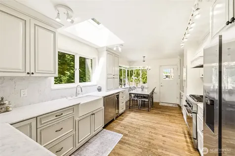 1637 Broadmoor Drive E Seattle WA 98112