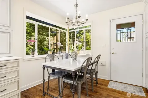 1637 Broadmoor Drive E Seattle WA 98112