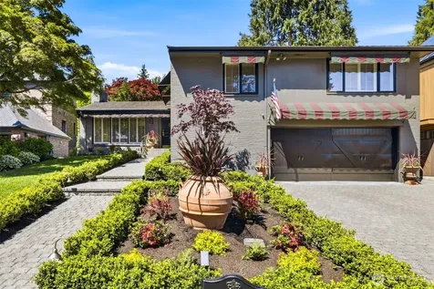 1637 Broadmoor Drive E Seattle WA 98112