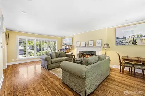 1637 Broadmoor Drive E Seattle WA 98112