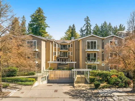 12034 15th Avenue NE Seattle WA 98125