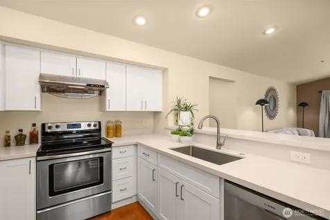 12034 15th Avenue NE Seattle WA 98125