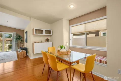 12034 15th Avenue NE Seattle WA 98125