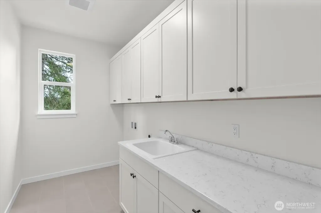 22012 SE 276th Place Maple Valley WA 98038