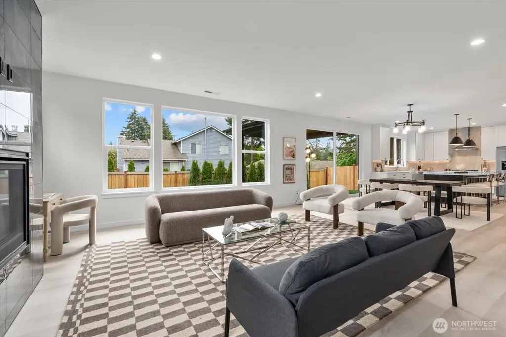 22012 SE 276th Place Maple Valley WA 98038