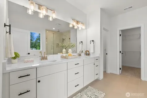 22012 SE 276th Place Maple Valley WA 98038