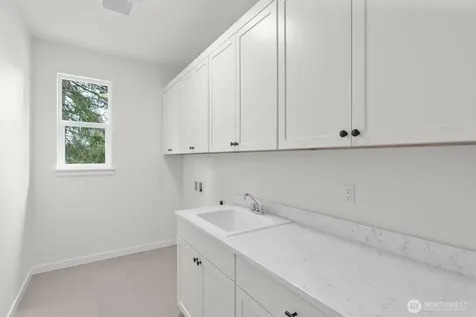 22012 SE 276th Place Maple Valley WA 98038