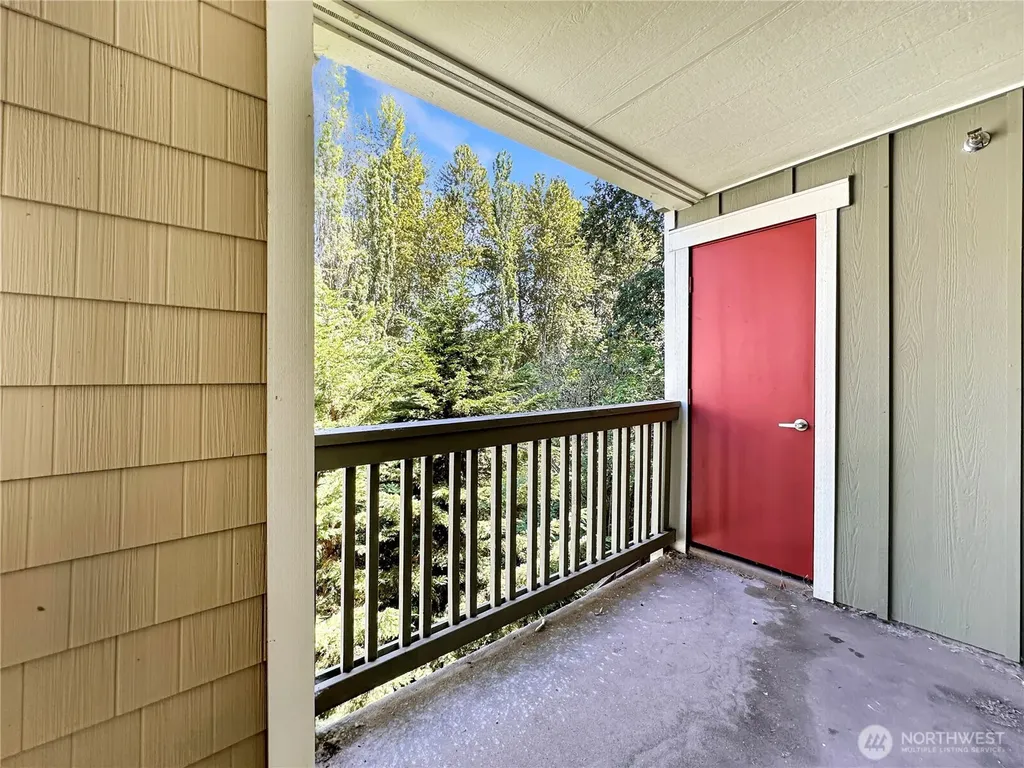 7711 NE 175th Street Kenmore WA 98028
