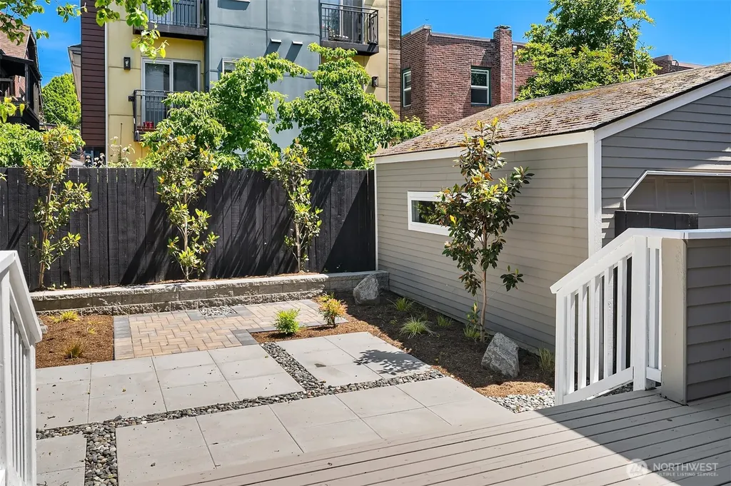 746 Broadway E Seattle WA 98102