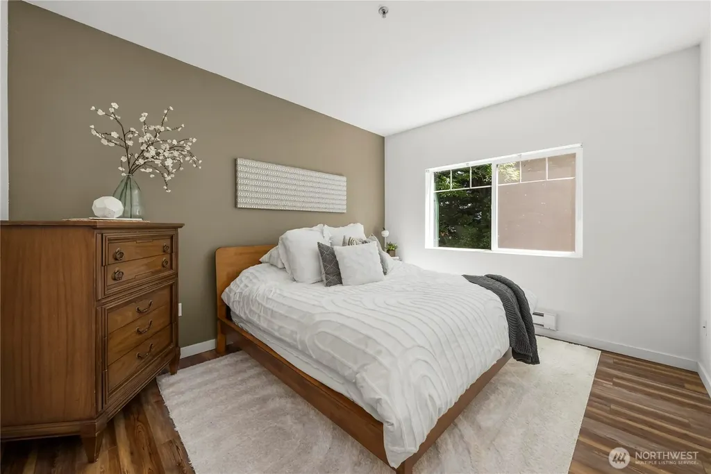 4045 S 212th Court Seatac WA 98198